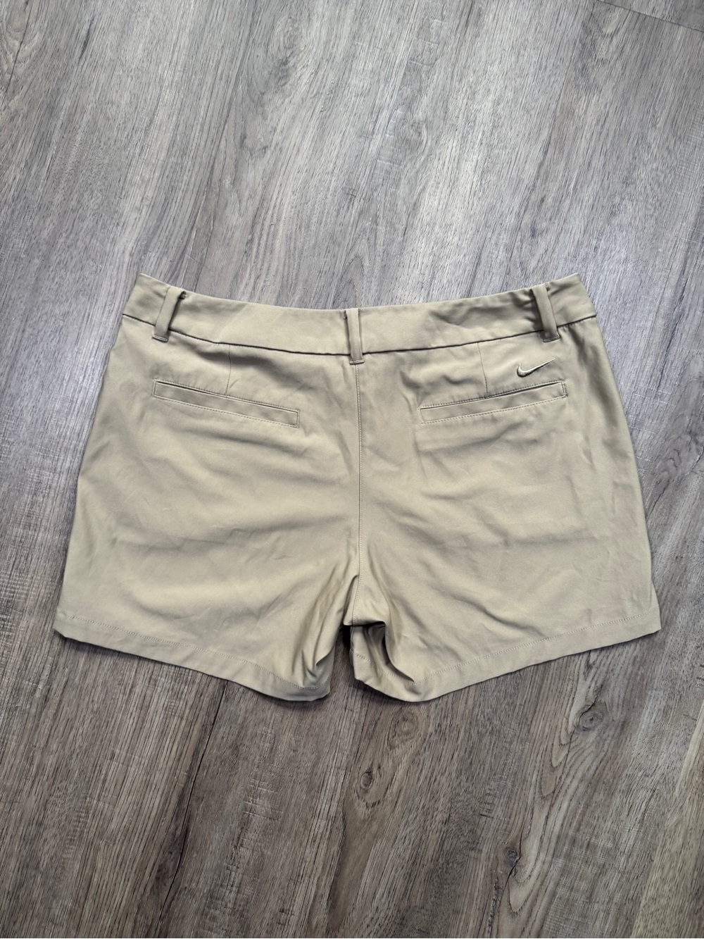 Women's Nike Golf DRI-FIT Beige/Khaki Shorts - Size 10 - Picture 10 of 13